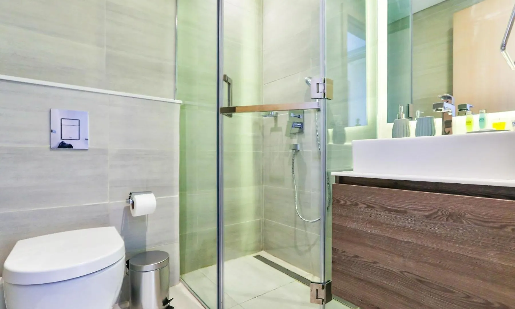 2 Bedroom With Maid'S Next To Dubai Mall Mada Residences 0*,  United Arab Emirates